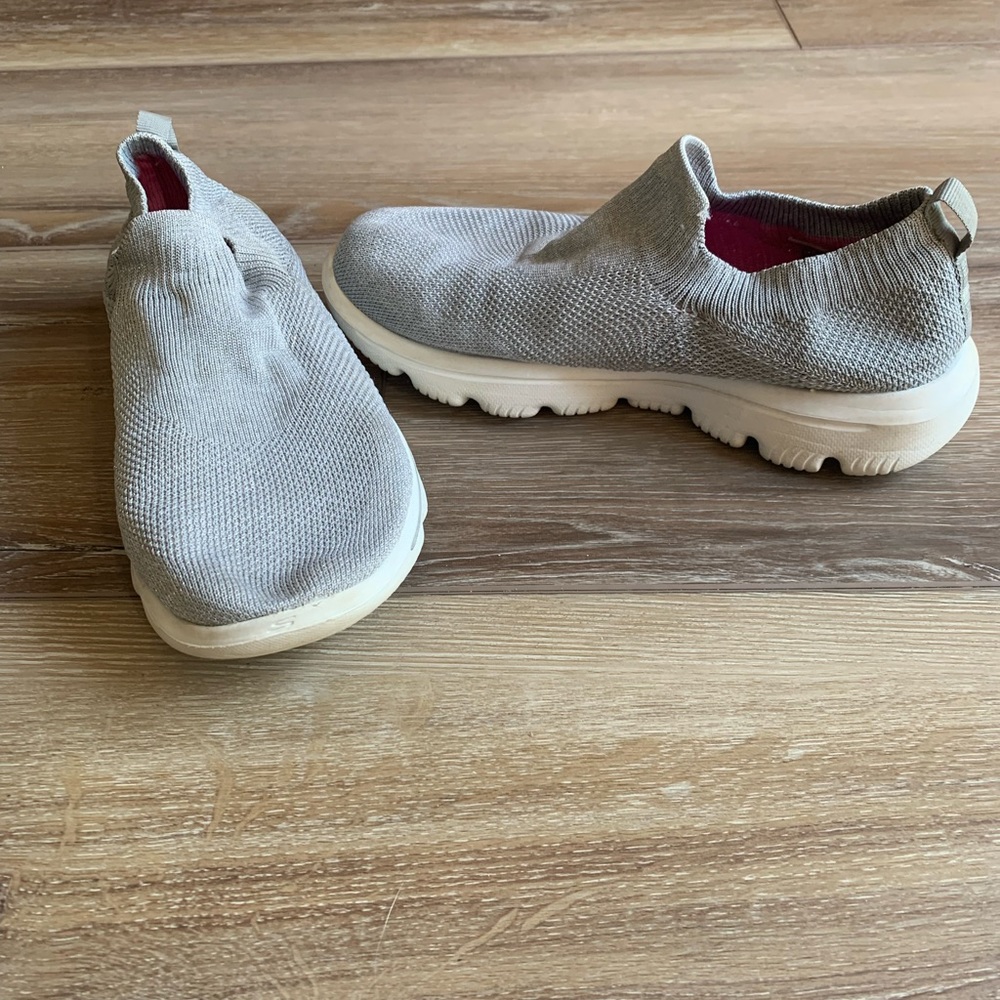 Skechers Slip-ons